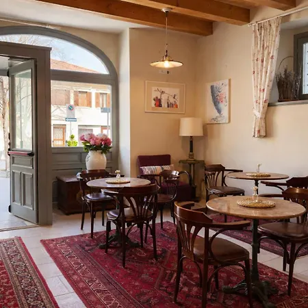 Aurisina Residence Bed & Breakfast 3*